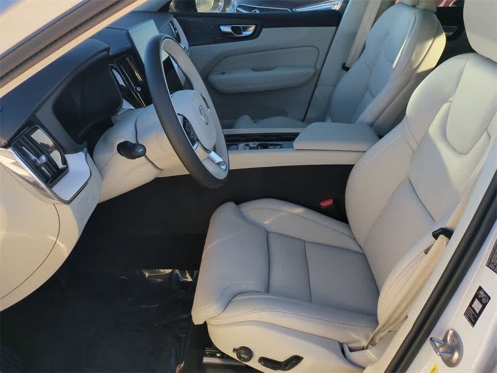 Thumbnail: 2026 Volvo XC60 - 8