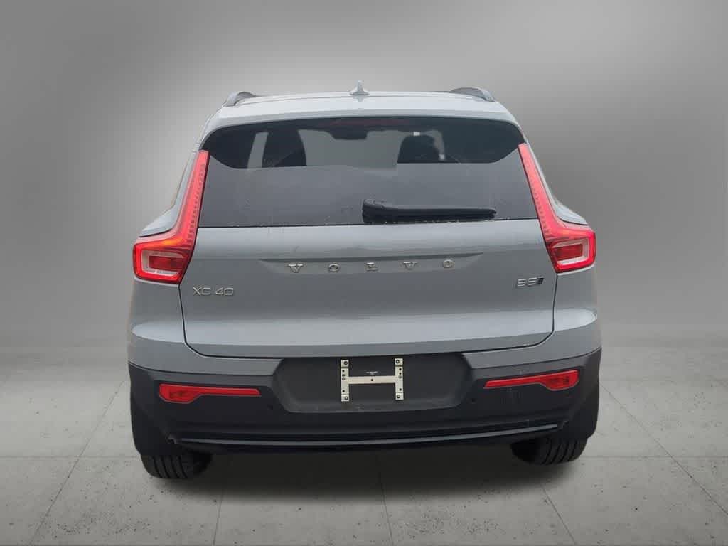 Thumbnail: 2026 Volvo XC40 - 5