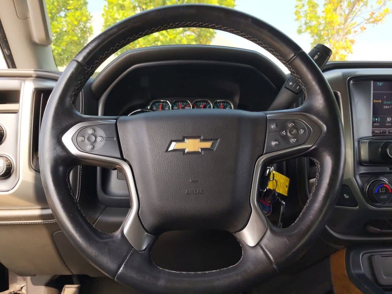 Thumbnail: 2016 Chevrolet Silverado 1500 - 22