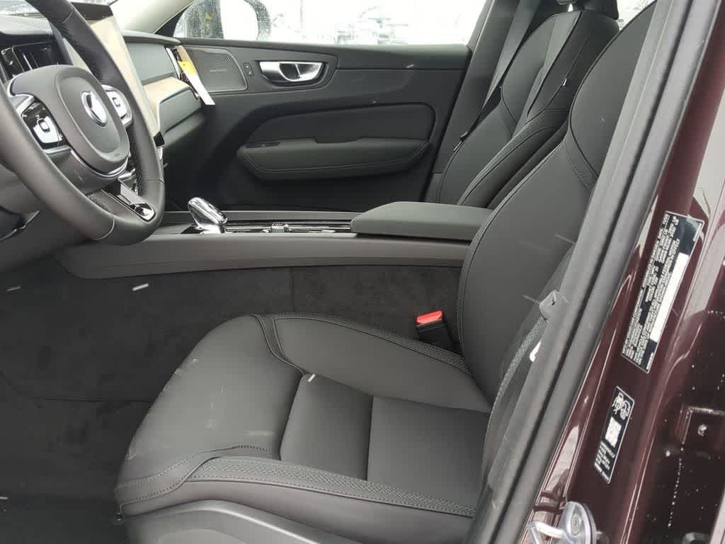 Thumbnail: 2026 Volvo XC60 - 15