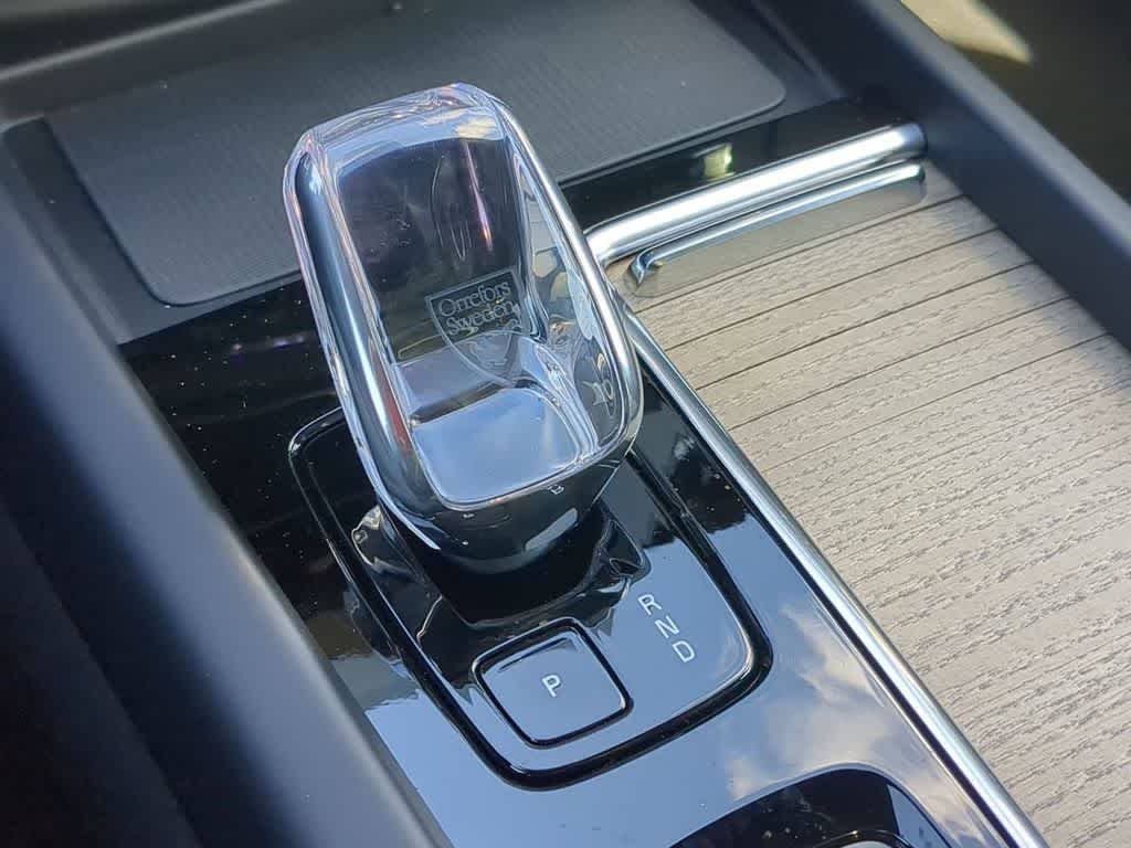 Thumbnail: 2026 Volvo XC60 - 30