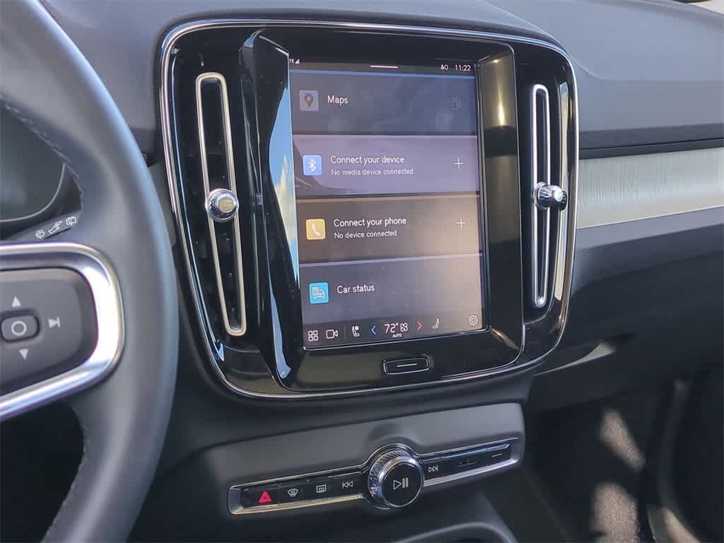 Thumbnail: 2023 Volvo XC40 - 28