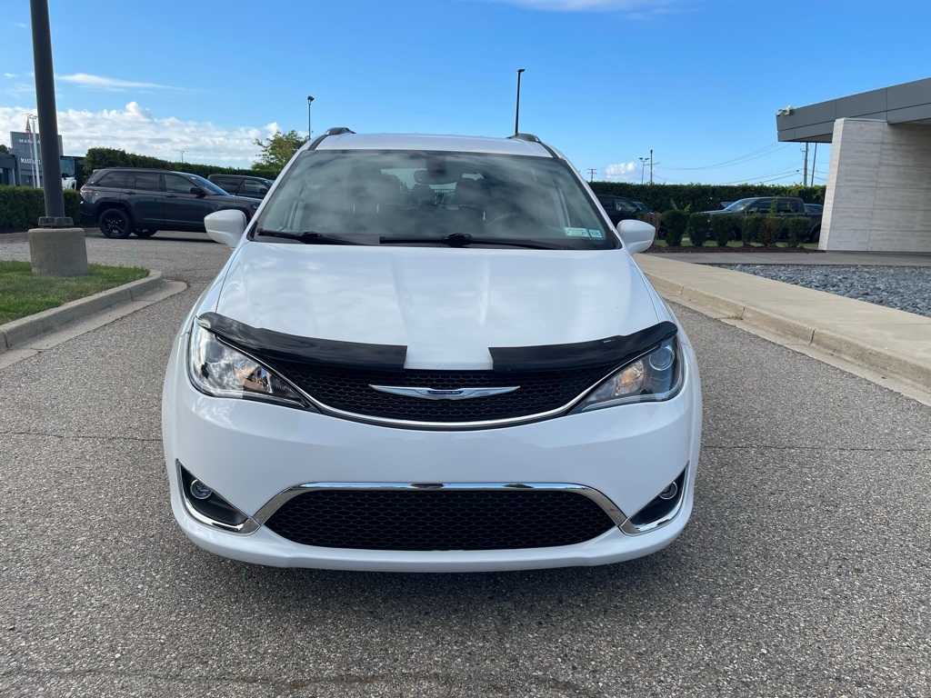 Thumbnail: 2019 Chrysler Pacifica - 8