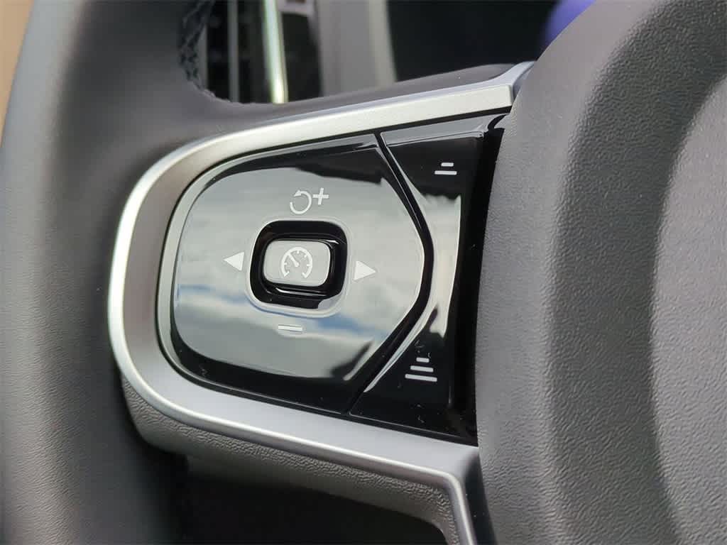 Thumbnail: 2026 Volvo XC60 - 24