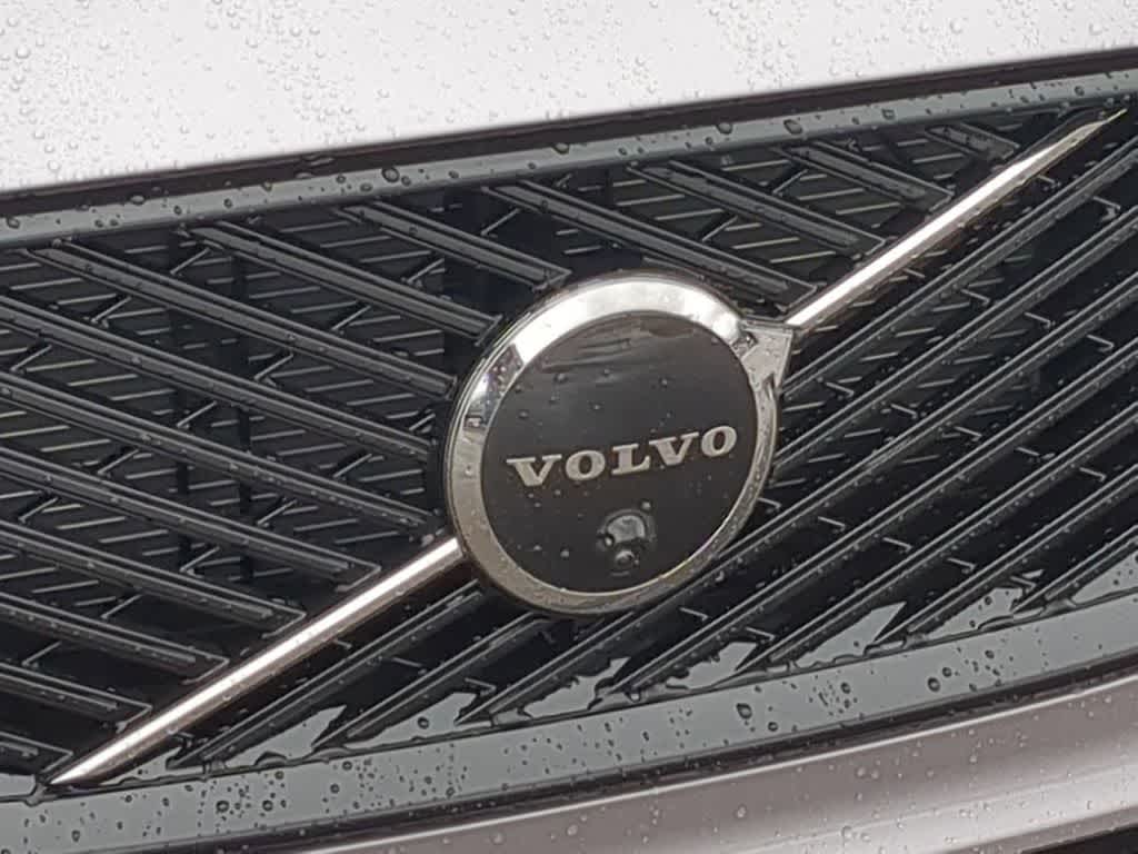 Thumbnail: 2026 Volvo XC60 - 11