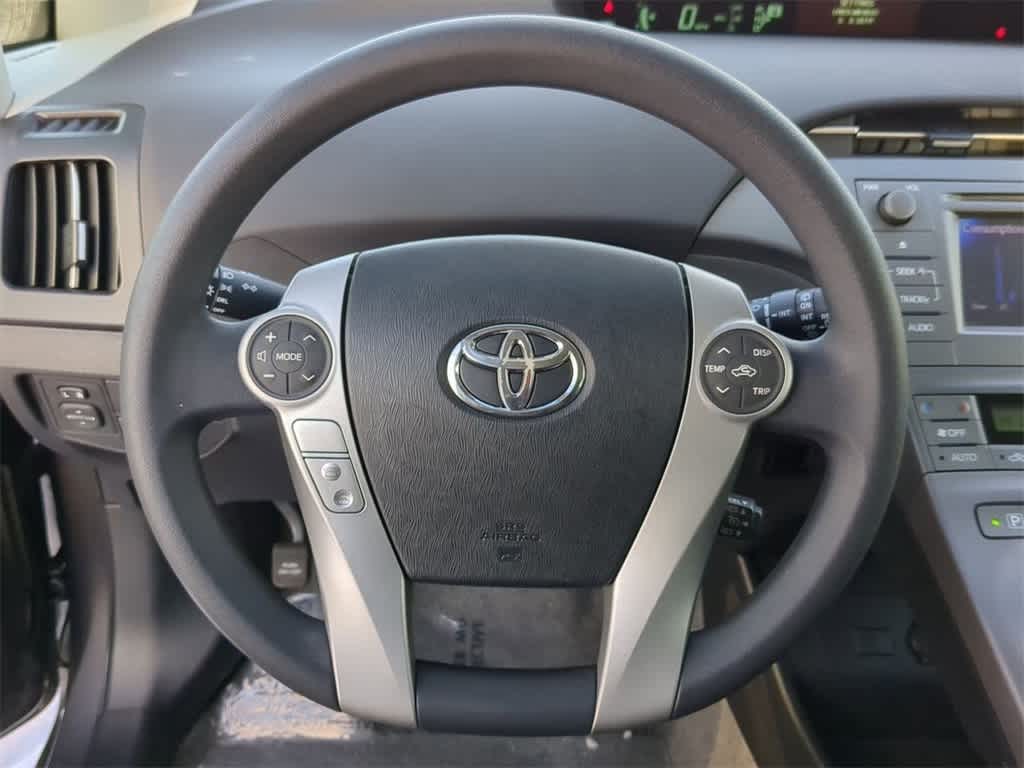 Thumbnail: 2014 Toyota Prius - 21