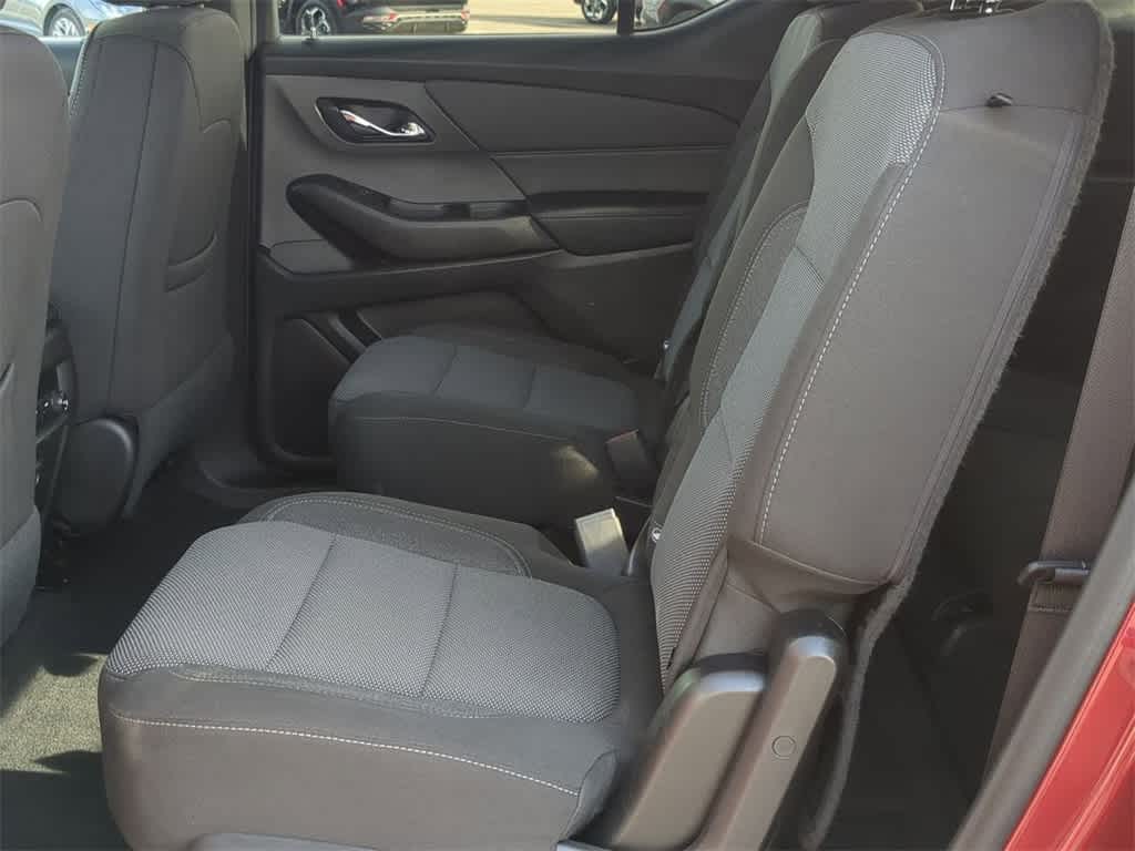 Thumbnail: 2024 Chevrolet Traverse - 18