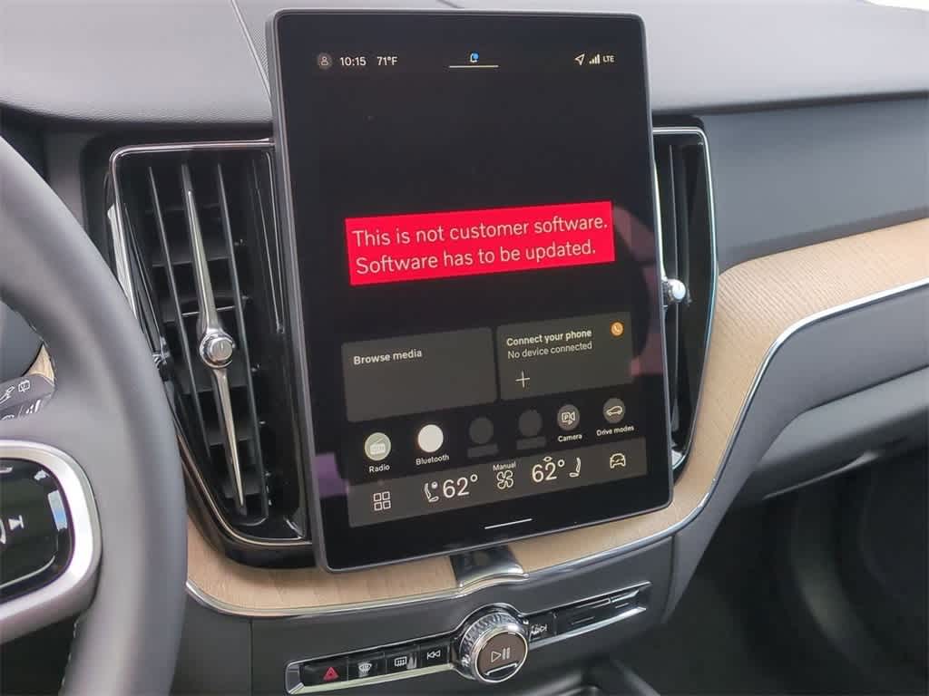 Thumbnail: 2026 Volvo XC60 - 28