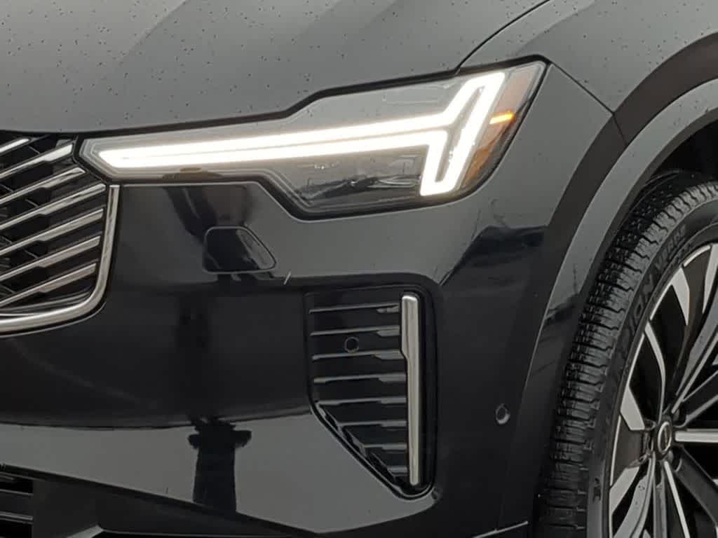 Thumbnail: 2026 Volvo XC90 - 10