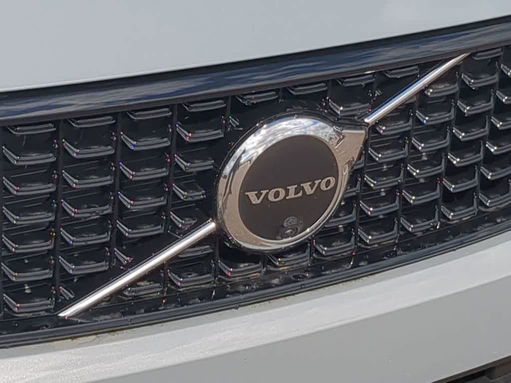 Thumbnail: 2026 Volvo XC40 - 11