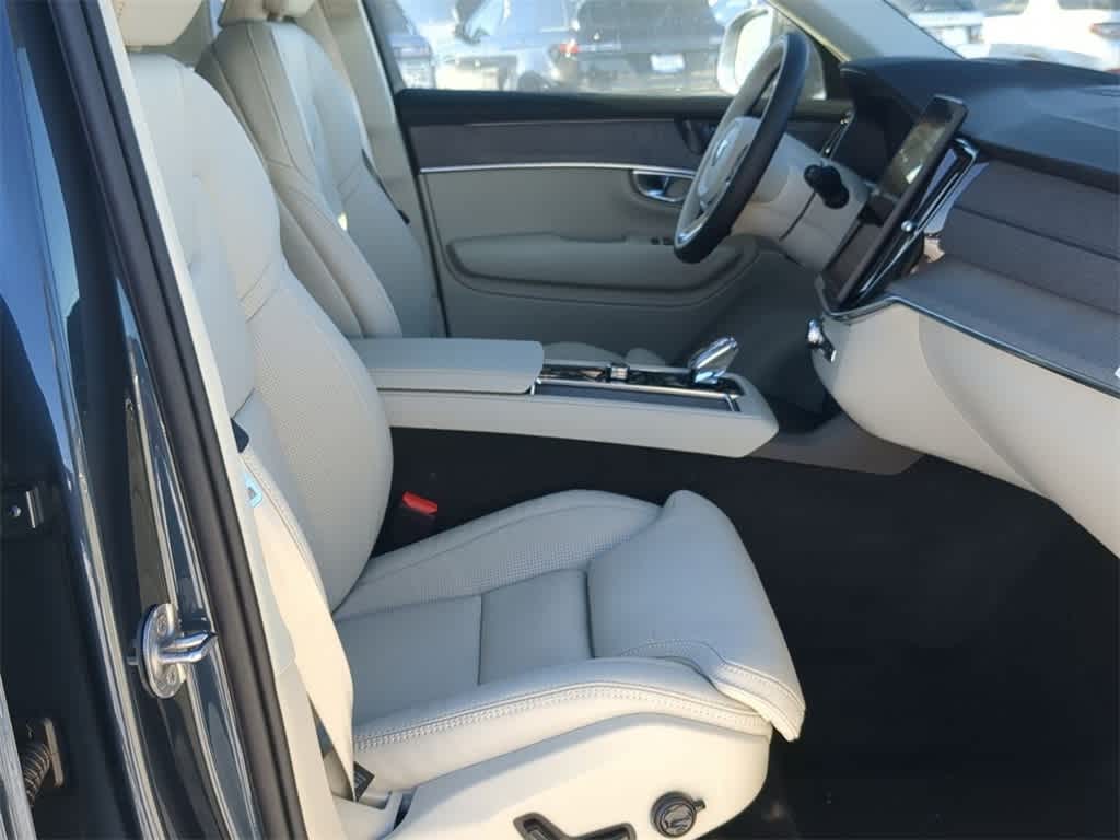 Thumbnail: 2026 Volvo XC90 - 22