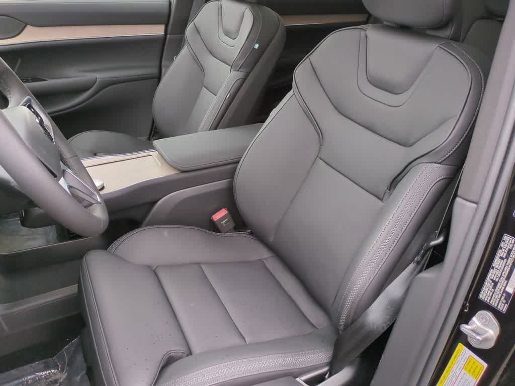 Thumbnail: 2025 Volvo EX90 - 15