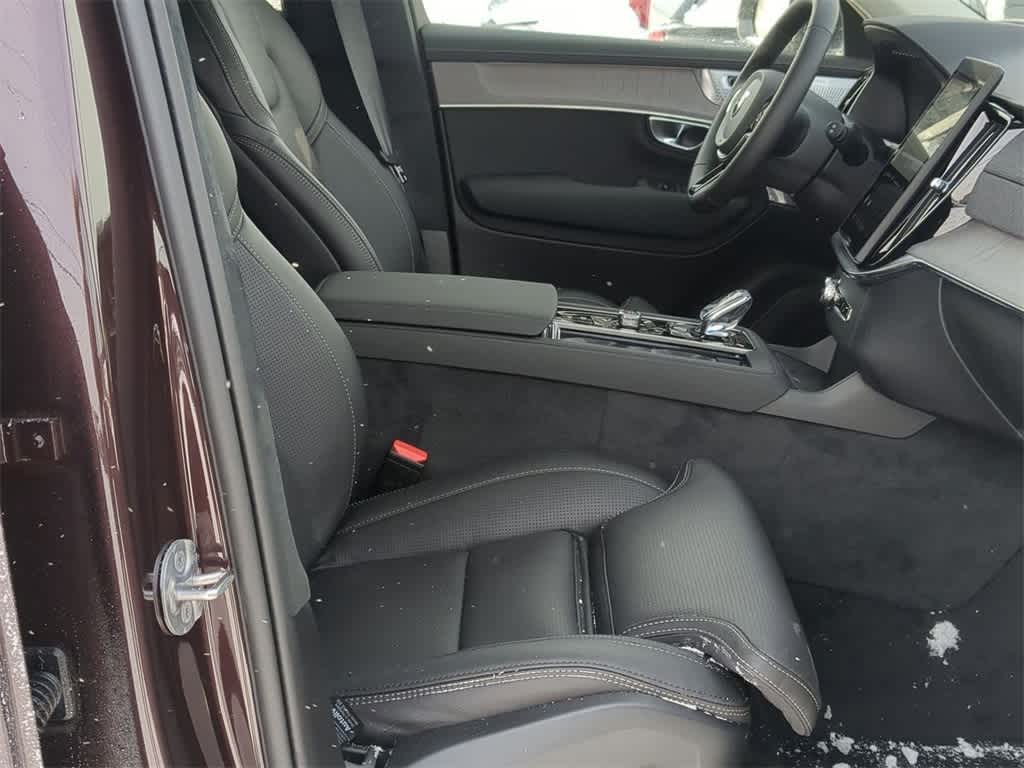 Thumbnail: 2026 Volvo XC90 - 13