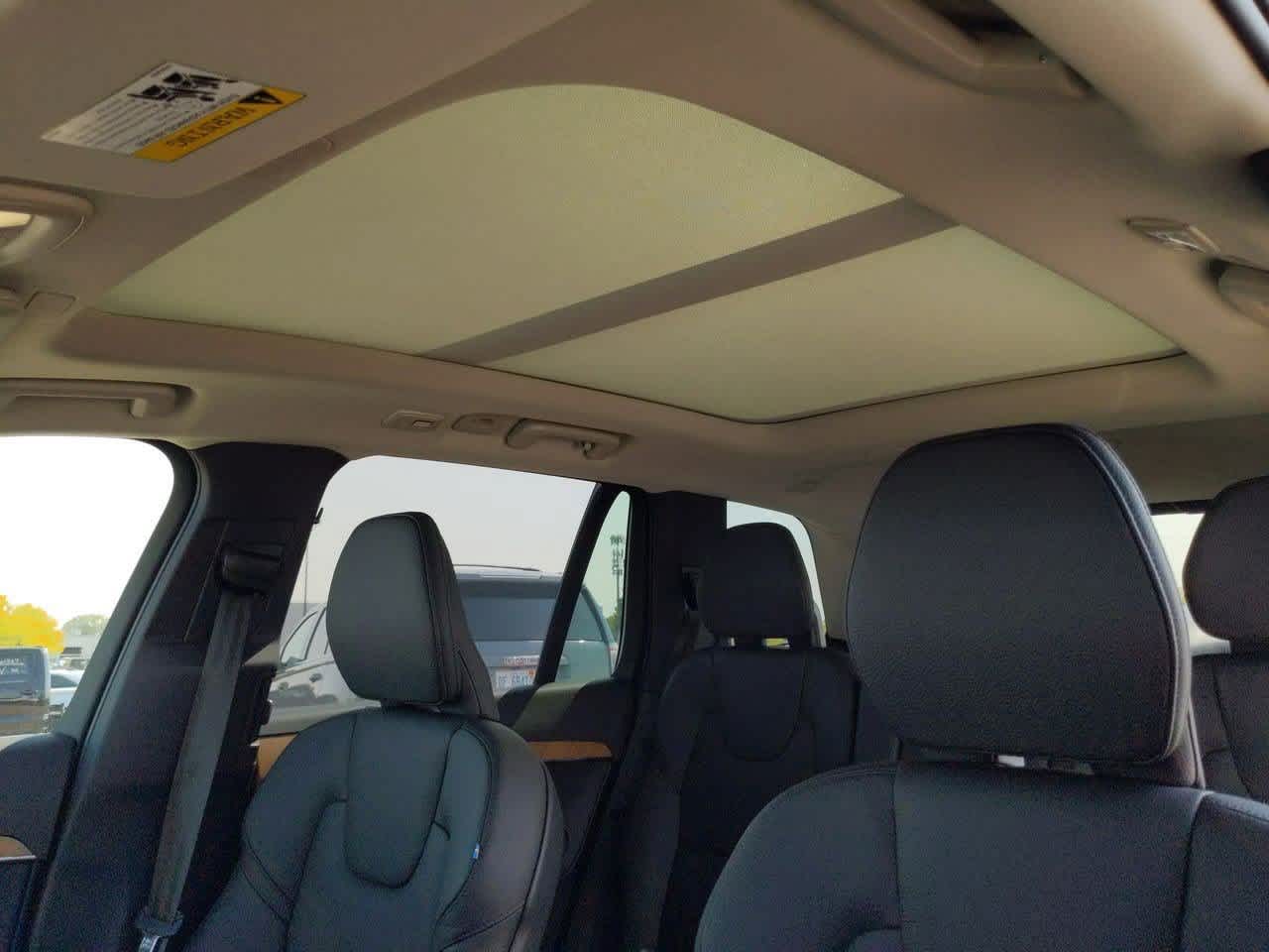 Thumbnail: 2025 Volvo XC90 - 16