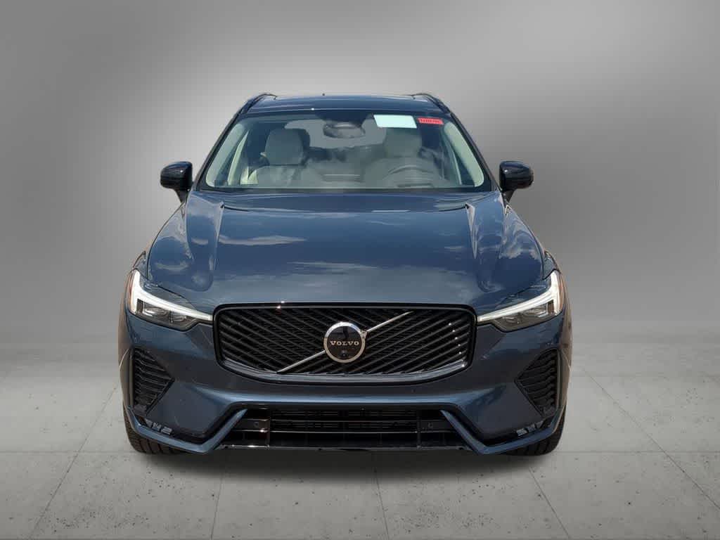 Thumbnail: 2026 Volvo XC60 - 9