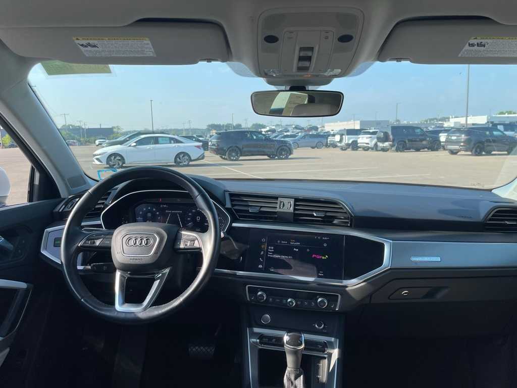 Thumbnail: 2019 Audi Q3 - 13