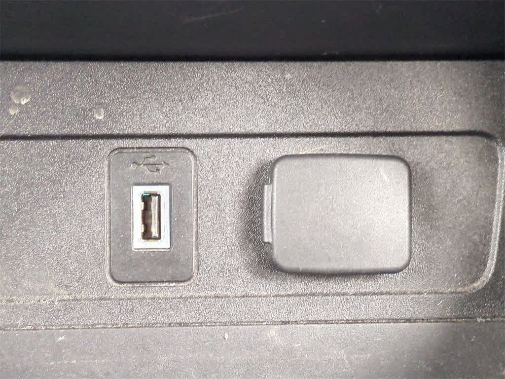 Thumbnail: 2017 Ford Escape - 27