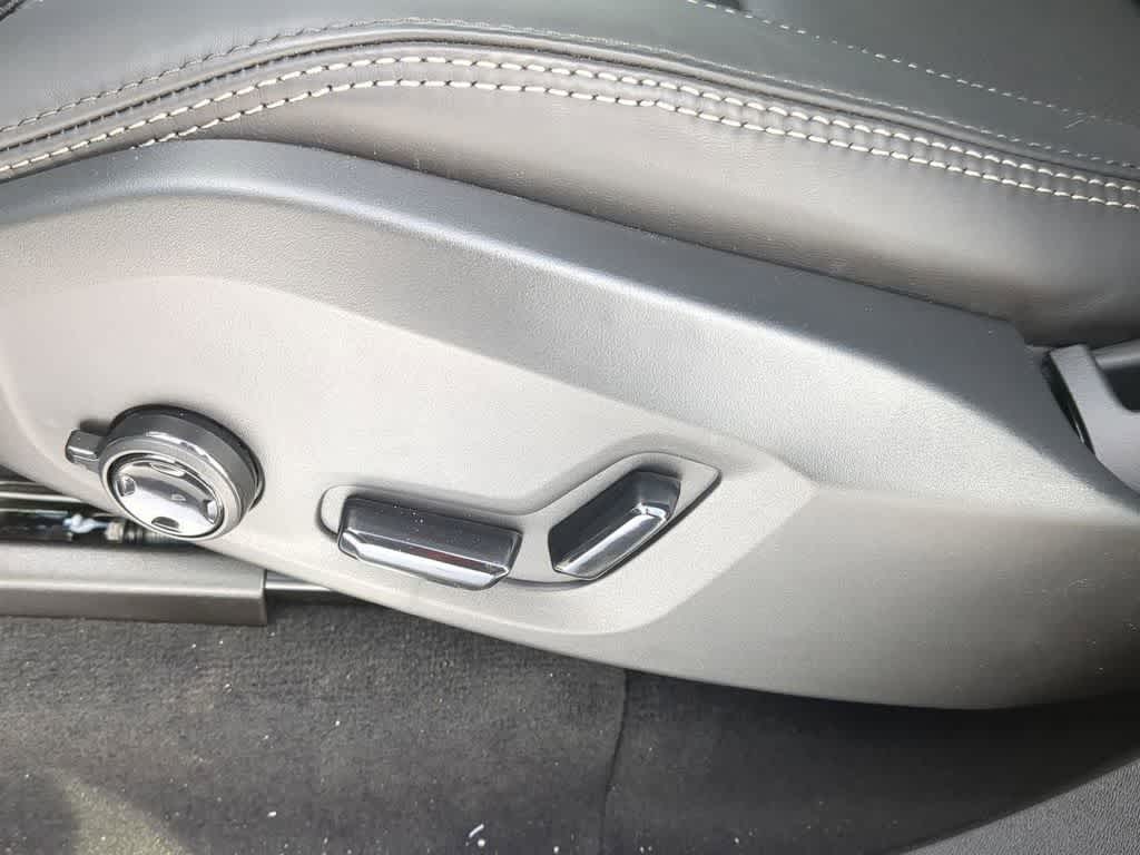 Thumbnail: 2026 Volvo XC90 - 16