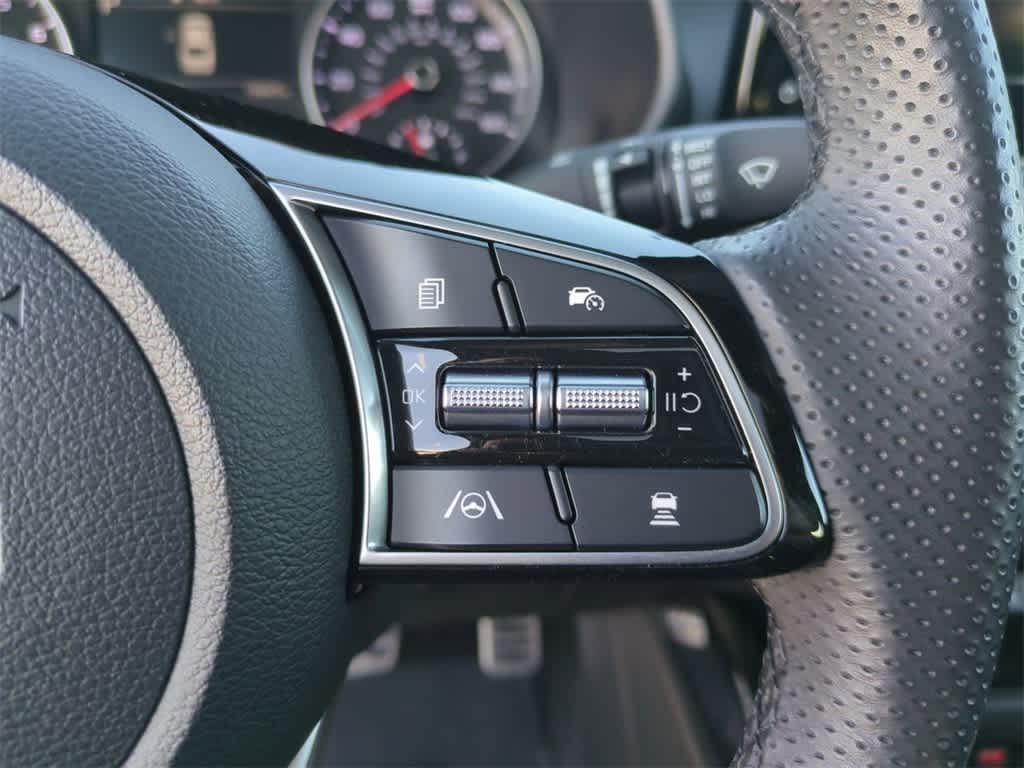 Thumbnail: 2024 Kia Forte - 17