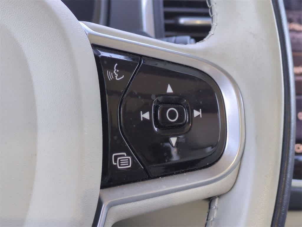 Thumbnail: 2023 Volvo XC90 - 24