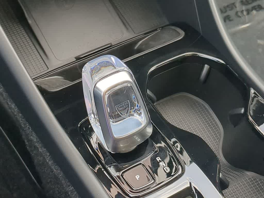 Thumbnail: 2026 Volvo XC40 - 27