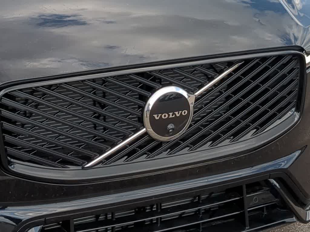 Thumbnail: 2026 Volvo XC60 - 11