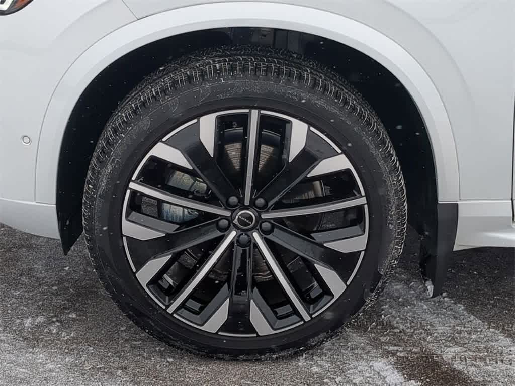 Thumbnail: 2026 Volvo XC90 - 13