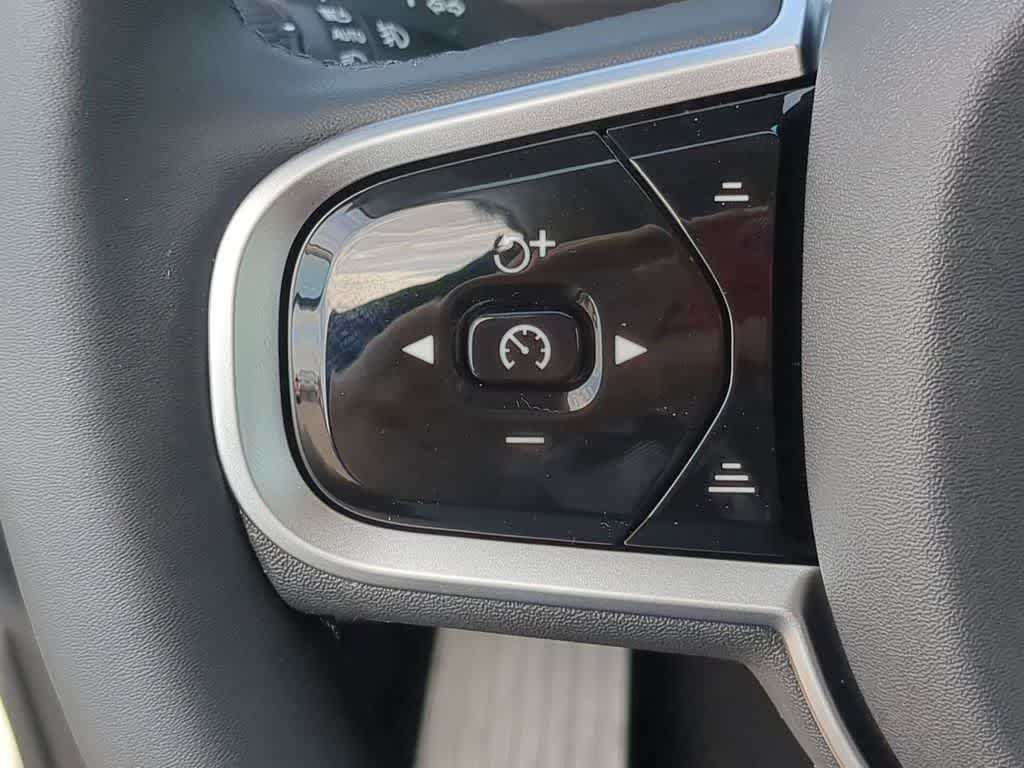 Thumbnail: 2026 Volvo XC90 - 22