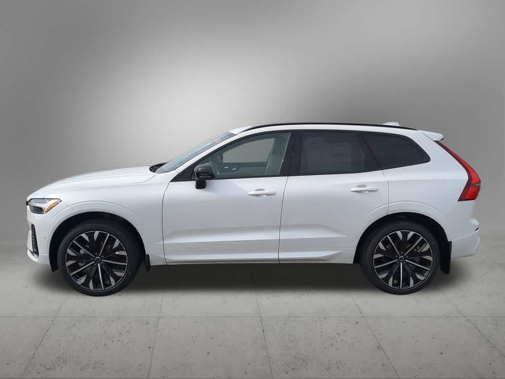 Thumbnail: 2026 Volvo XC60 - 3