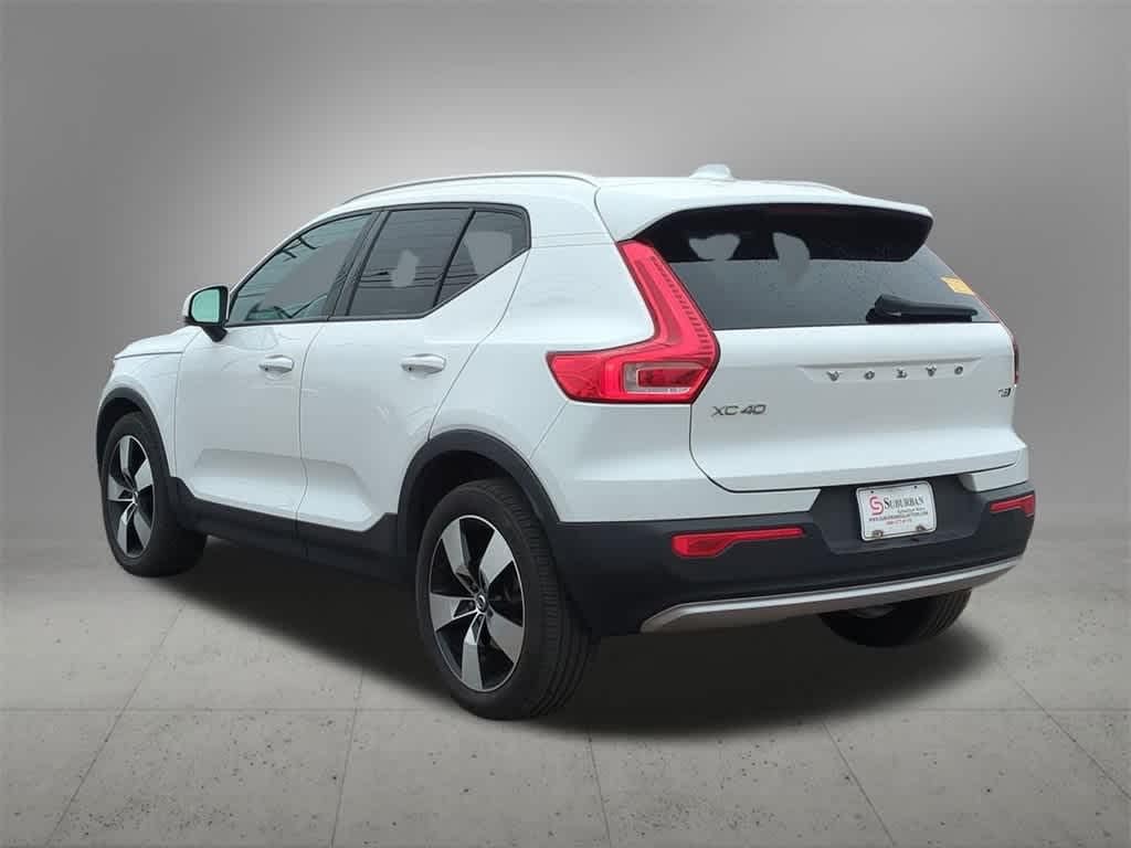 Used 2020 Volvo XC40 T5 Momentum SUV