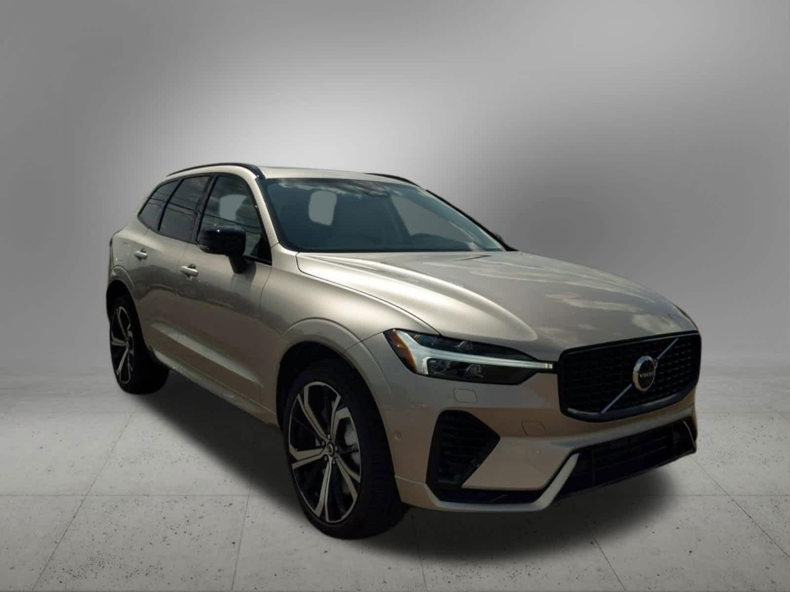 Thumbnail: 2025 Volvo XC60 - 8