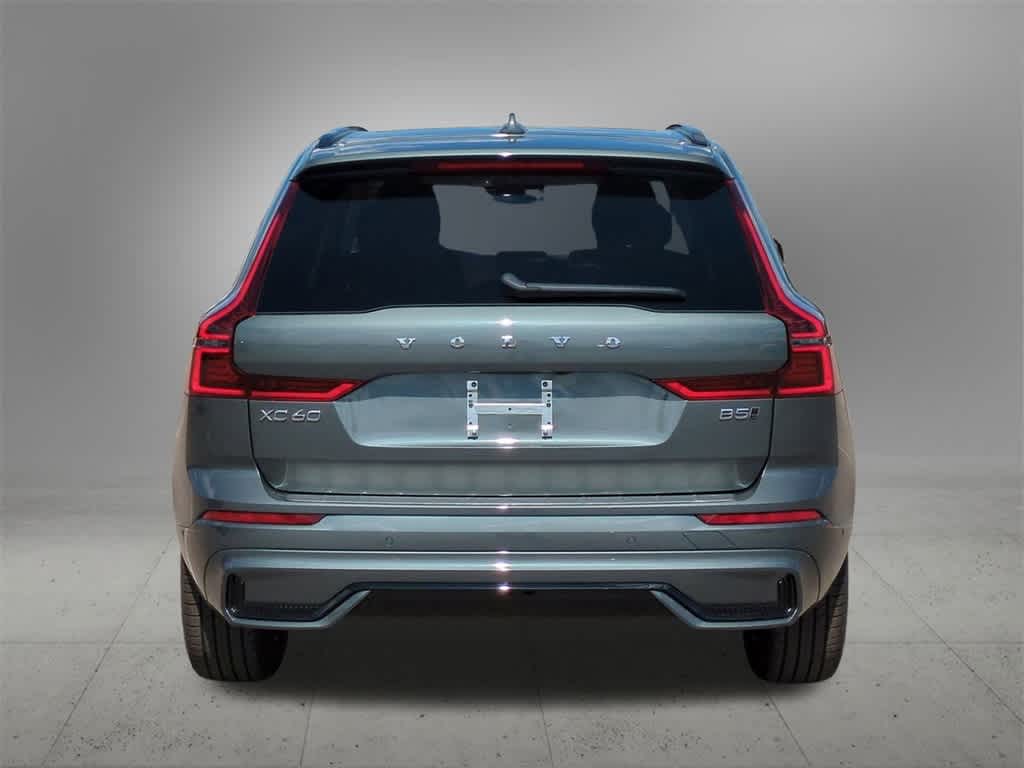 Thumbnail: 2026 Volvo XC60 - 5
