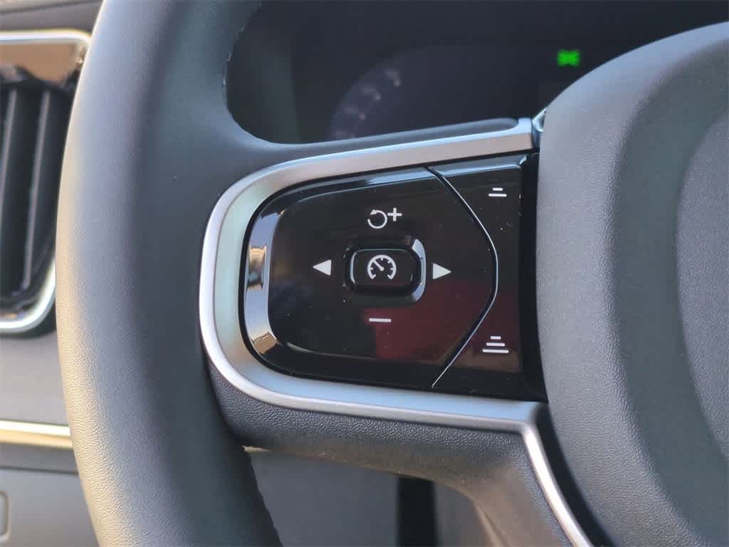 Thumbnail: 2026 Volvo XC90 - 16