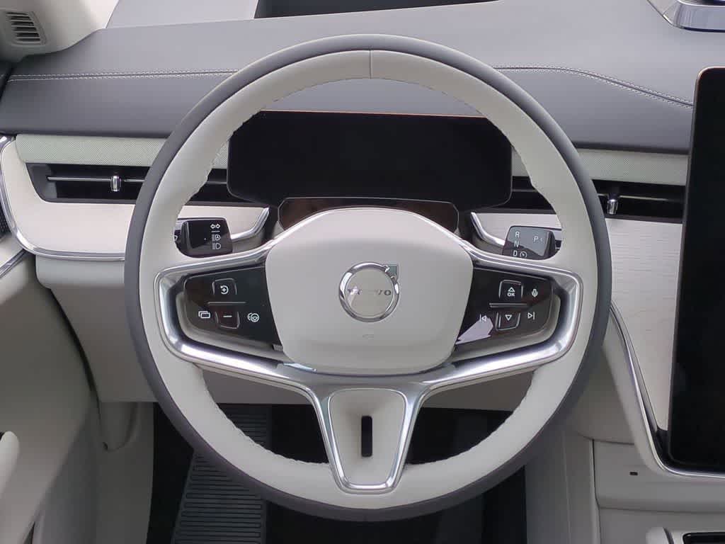 Thumbnail: 2025 Volvo EX90 - 23