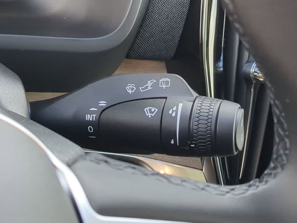 Thumbnail: 2026 Volvo XC90 - 24