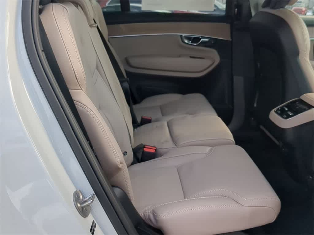 Thumbnail: 2026 Volvo XC90 - 19