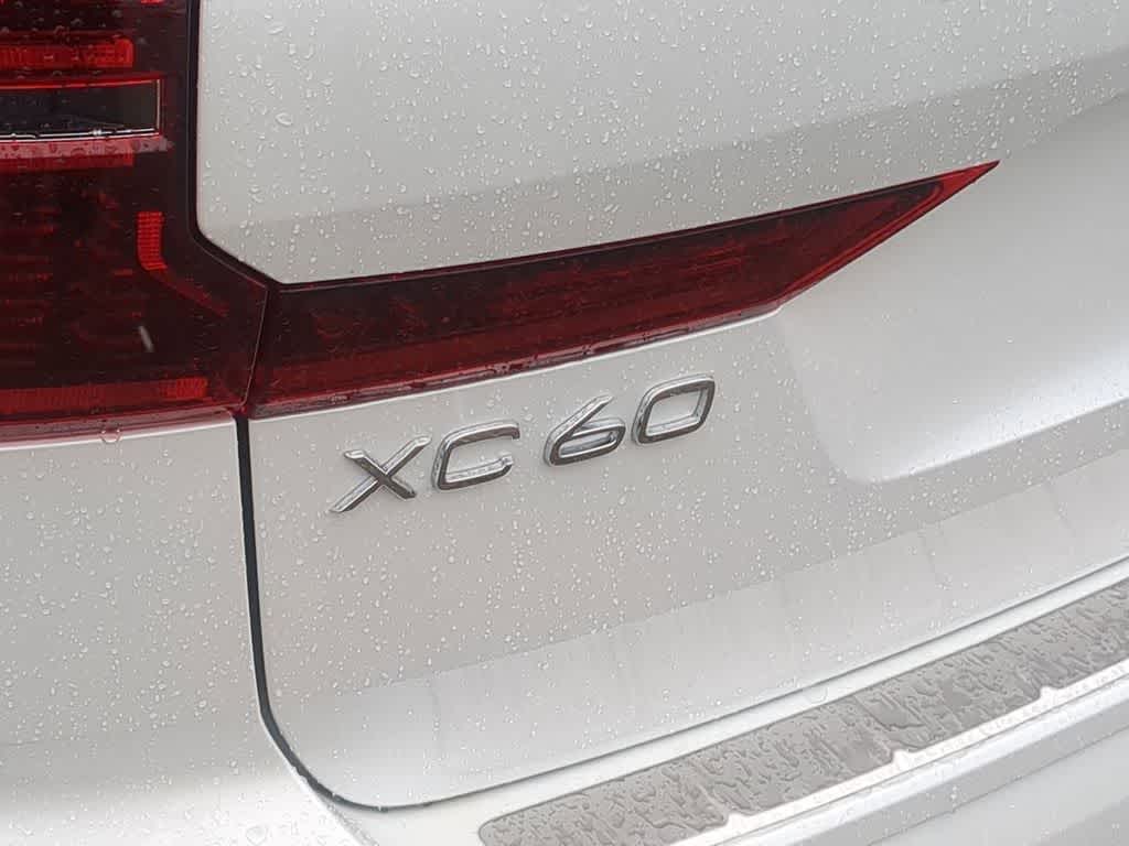 Thumbnail: 2026 Volvo XC60 - 12
