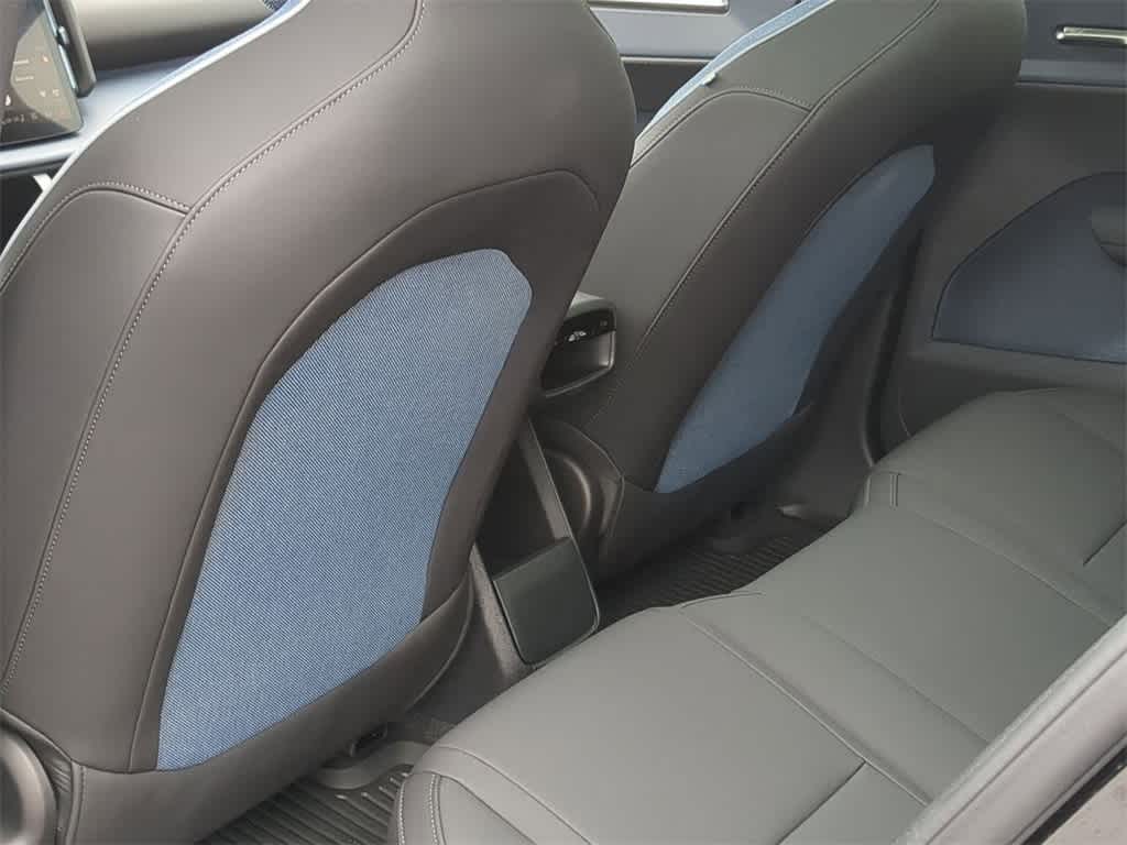 Thumbnail: 2025 Volvo EX30 - 17