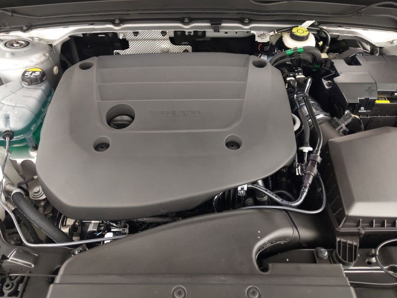 2025 Volvo XC40 B5 Ultimate 14
