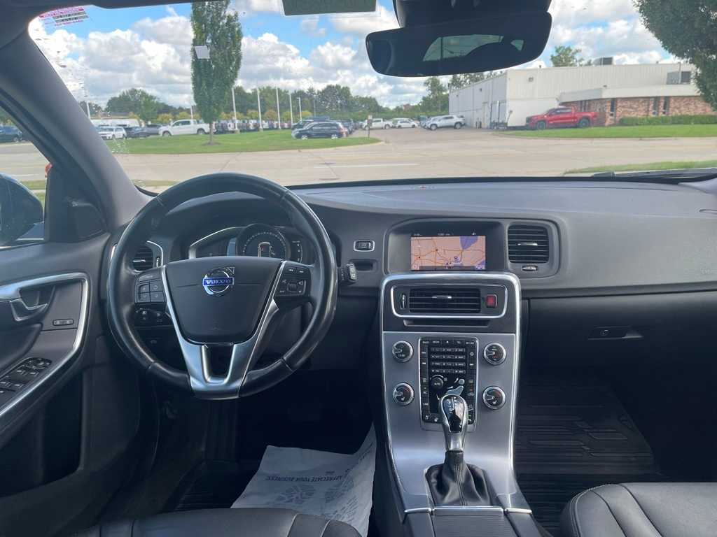 Thumbnail: 2018 Volvo S60 - 13