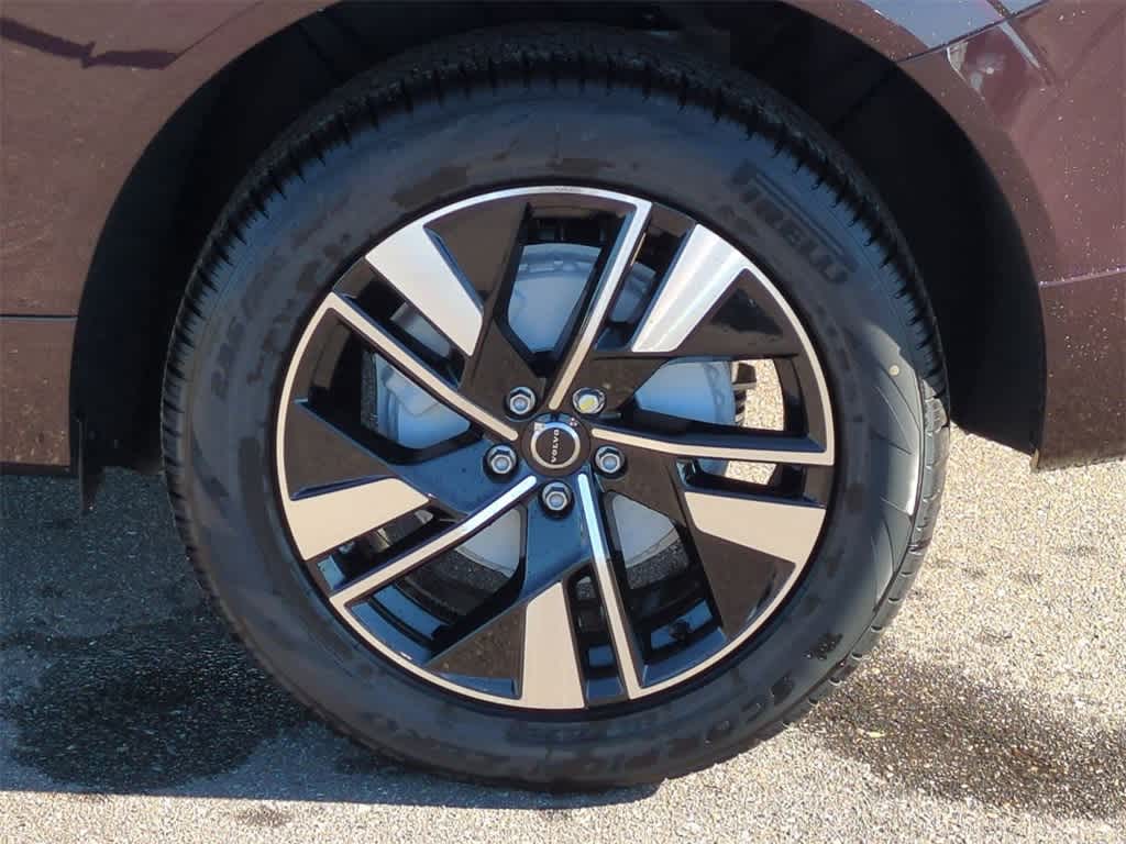 Thumbnail: 2026 Volvo XC60 - 13