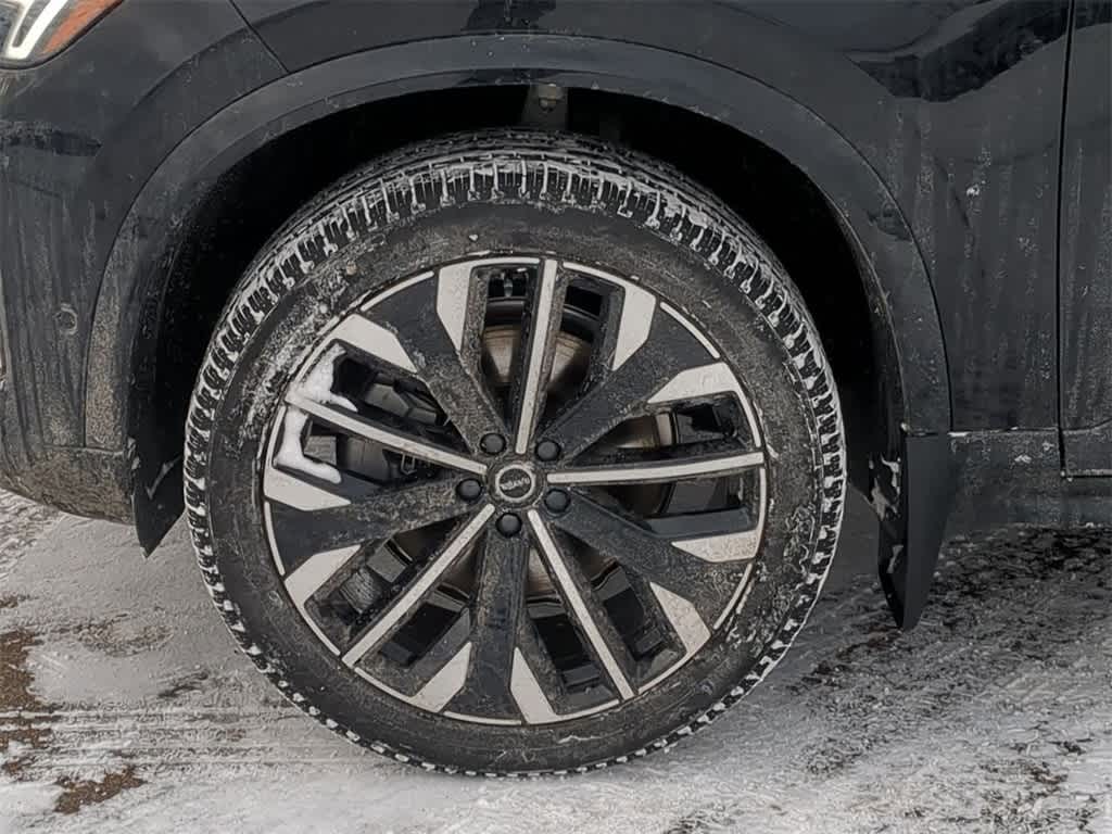 Thumbnail: 2026 Volvo XC90 - 13