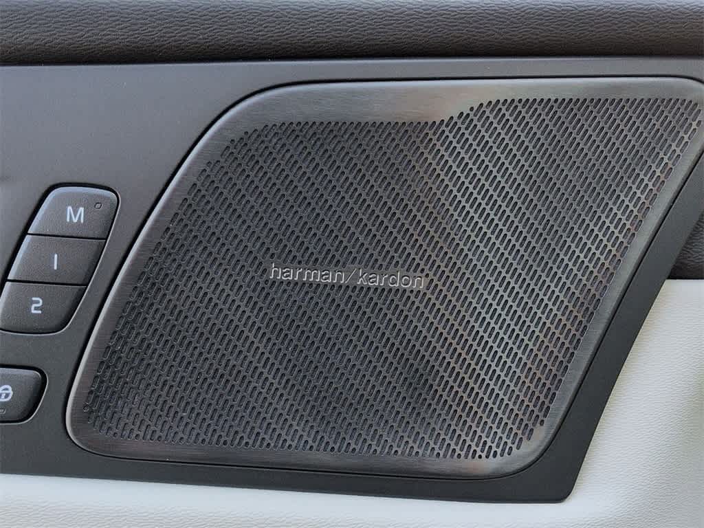 Thumbnail: 2026 Volvo XC60 - 30