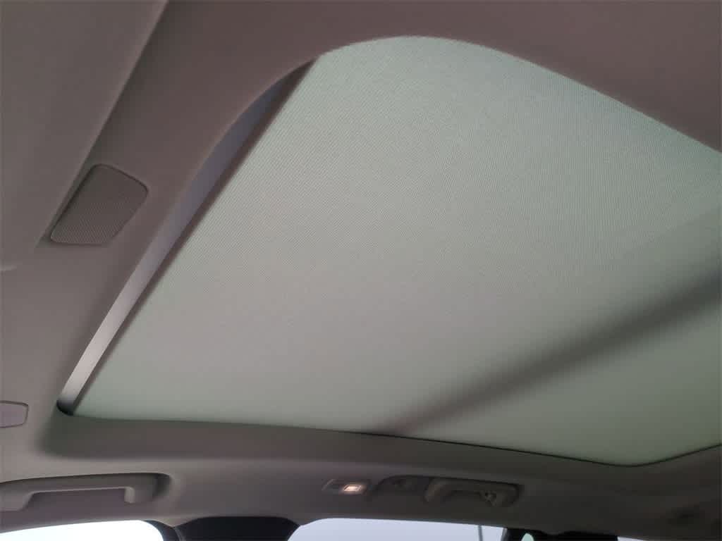 Thumbnail: 2026 Volvo XC90 - 17