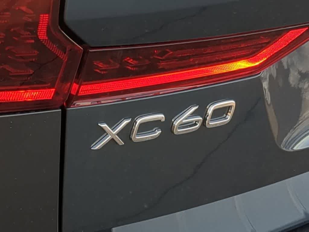 Thumbnail: 2026 Volvo XC60 - 12