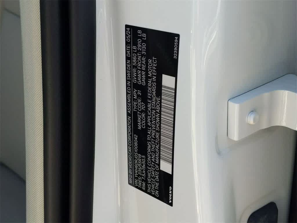 Thumbnail: 2025 Volvo XC60 - 26