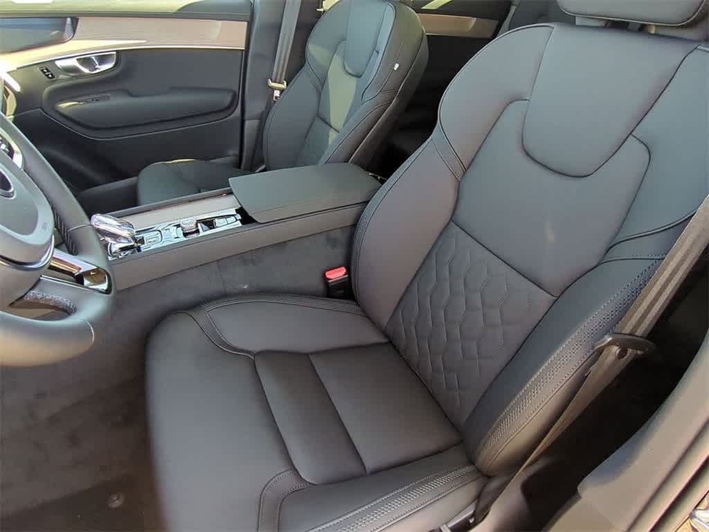 Thumbnail: 2026 Volvo XC90 - 14