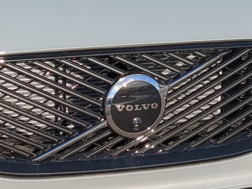 Thumbnail: 2026 Volvo XC60 - 11