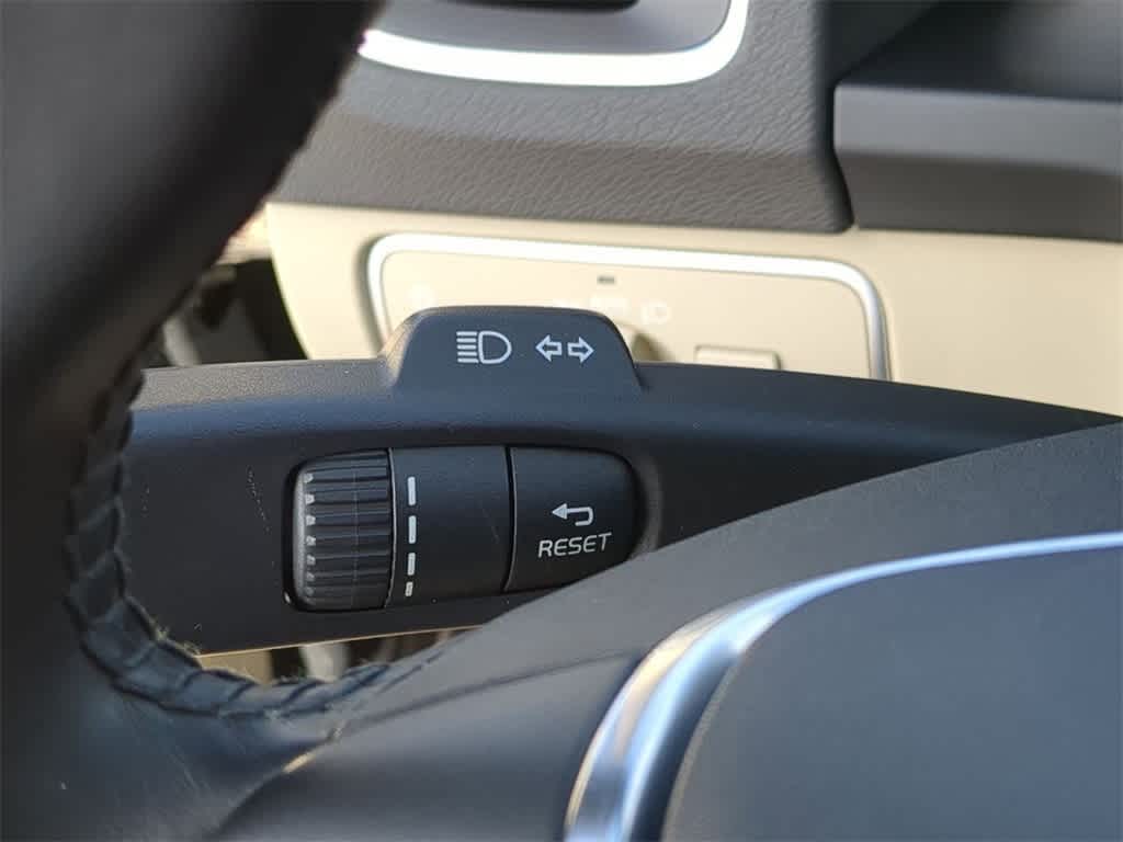 Thumbnail: 2014 Volvo S60 - 25