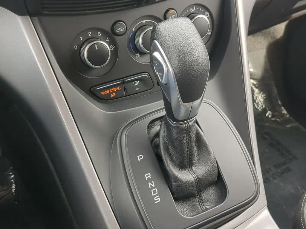 Thumbnail: 2016 Ford Escape - 29